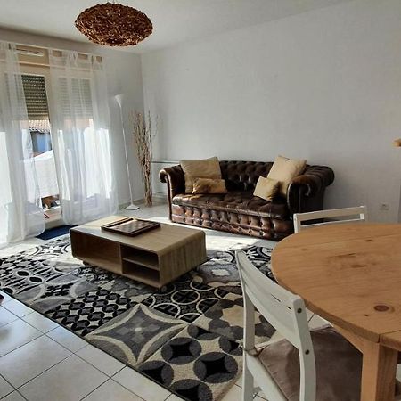 Appartement 2 Chambres Balcon Parking Prive Centre Village Lit et Mixe Bagian luar foto