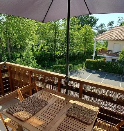 Appartement 2 Chambres Balcon Parking Prive Centre Village Lit et Mixe Bagian luar foto