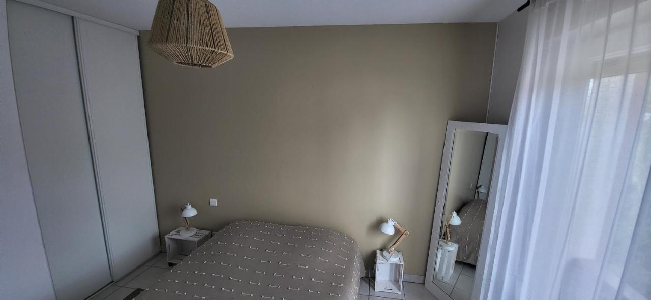 Appartement 2 Chambres Balcon Parking Prive Centre Village Lit et Mixe Bagian luar foto