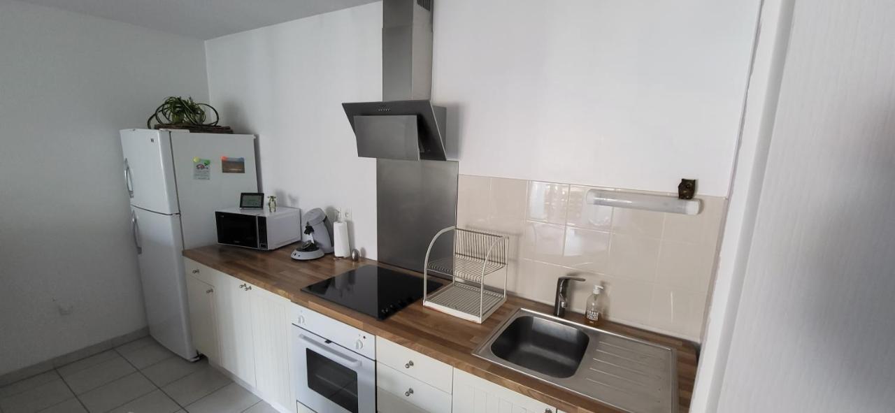 Appartement 2 Chambres Balcon Parking Prive Centre Village Lit et Mixe Bagian luar foto